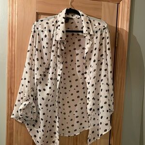 Blouse w polka dots